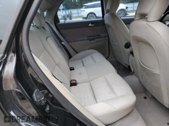 ✅ 2009 Volvo S40 2.4L • VIN: YV1MS382992453984 • Lot: 90577075. Wystawiony na Copart z przebiegiem 137 309 mil. Bezpłatny archiwum sprzedaży aukcyjnych z USA i szczegółowy raport historii pojazdu na DreamBid. Zdjęcie 10.