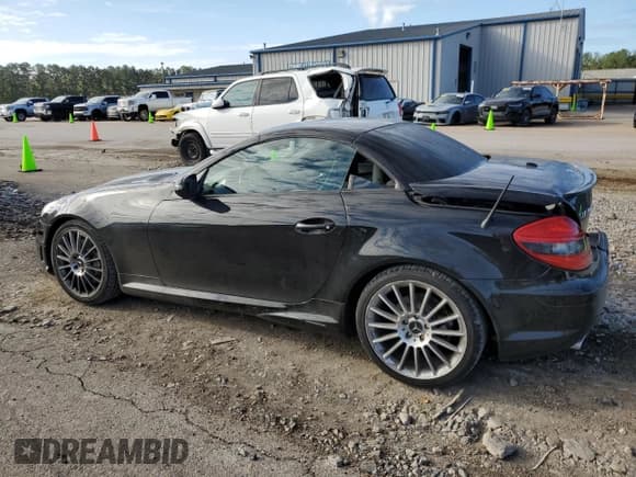 ✅ 2010 Mercedes-Benz SLK • VIN: WDBWK5JAXAF227850 • Lot: 80208464. Listed on Copart with 78,787 mi. Free auction sales archive from the USA and detailed vehicle history report at DreamBid. Image 2.