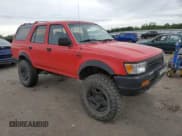 ✅ 1992 Toyota 4Runner • VIN: JT3VN39W3N0087131 • Lot: 58423185. Wystawiony na Copart z przebiegiem 232 640 mil. Bezpłatny archiwum sprzedaży aukcyjnych z USA i szczegółowy raport historii pojazdu na DreamBid. Zdjęcie 4.