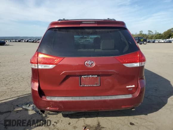 ✅ 2012 Toyota Sienna LE AAS • VIN: 5TDKK3DCXCS278253 • Lot: 82184965. Listed on Copart with 155,016 mi. Free auction sales archive from the USA and detailed vehicle history report at DreamBid. Image 6.