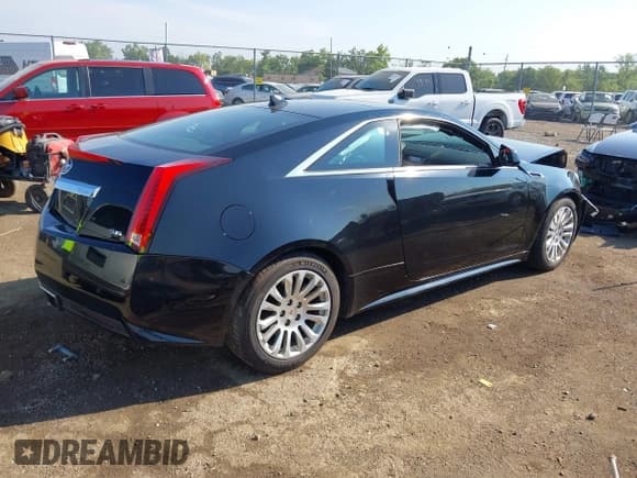 ✅ 2012 Cadillac CTS Performance • VIN: 1G6DL1E3XC0107209 • Лот: 43020324. Опубликован ранее на IAAI с пробегом 177 392 миль. Бесплатный доступ к архиву аукционных продаж из США и подробный отчёт об истории автомобиля на DreamBid. Изображение 4.
