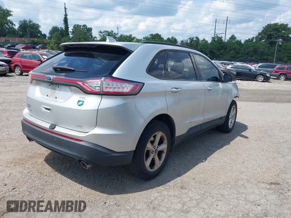 ✅ 2015 Ford Edge SE • VIN: 2FMTK4G81FBB58313 • Lot: 42689918. Wystawiony na IAAI z przebiegiem 121 362 mil. Bezpłatny archiwum sprzedaży aukcyjnych z USA i szczegółowy raport historii pojazdu na DreamBid. Zdjęcie 4.