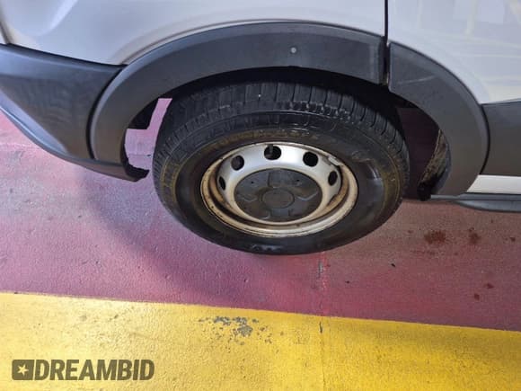 ✅ 2016 Ford Transit Cargo • VIN: 1FTYE1YM6GKB19154 • Lot: 43929990. Wystawiony na IAAI z przebiegiem 345 851 mil. Bezpłatny archiwum sprzedaży aukcyjnych z USA i szczegółowy raport historii pojazdu na DreamBid. Zdjęcie 11.