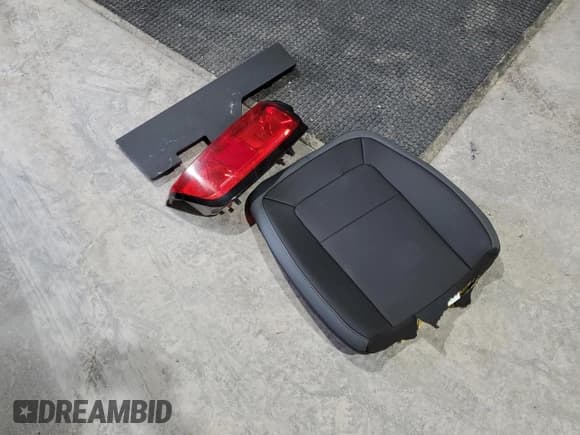 ✅ 2016 Chevrolet Colorado 4WD Z71 • VIN: 1GCHTDE3XG1138900 • Лот: 61015195. Опубликован ранее на Copart с пробегом 87 726 миль. Бесплатный доступ к архиву аукционных продаж из США и подробный отчёт об истории автомобиля на DreamBid. Изображение 12.