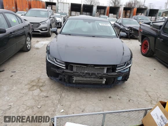 ✅ 2019 Volkswagen Arteon • VIN: WVWDR7ANXKE027092 • Lot: 42923893. Listed on Copart with Not provided. Free auction sales archive from the USA and detailed vehicle history report at DreamBid. Image 5.