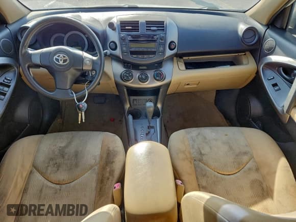 ✅ 2010 Toyota RAV4 • VIN: JTMZF4DVXAD017255 • Лот: 94370015. Опубликован ранее на Copart с пробегом 228 465 миль. Бесплатный доступ к архиву аукционных продаж из США и подробный отчёт об истории автомобиля на DreamBid. Изображение 8.