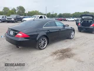 ✅ 2006 Mercedes-Benz CLS 500 • VIN: WDDDJ75X66A016659 • Lot: 43222118. Wystawiony na IAAI z przebiegiem 123 278 mil. Bezpłatny archiwum sprzedaży aukcyjnych z USA i szczegółowy raport historii pojazdu na DreamBid. Zdjęcie 4.