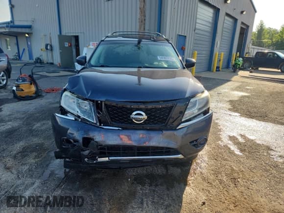 ✅ 2014 Nissan Pathfinder S • VIN: 5N1AR2MN4EC705641 • Lot: 64593295. Wystawiony na Copart z przebiegiem 143 897 mil. Bezpłatny archiwum sprzedaży aukcyjnych z USA i szczegółowy raport historii pojazdu na DreamBid. Zdjęcie 5.