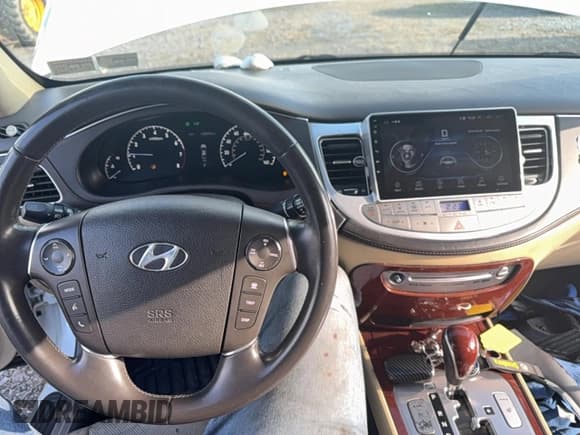 ✅ 2012 Hyundai Genesis 3.8L • VIN: KMHGC4DDXCU173141 • Лот: 93089185. Опубликован ранее на Copart с пробегом 130 293 миль. Бесплатный доступ к архиву аукционных продаж из США и подробный отчёт об истории автомобиля на DreamBid. Изображение 9.