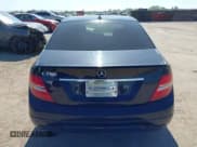 ✅ 2014 Mercedes-Benz C 250 Sport • VIN: WDDGF4HB3EG205312 • Lot: 42187909. Wystawiony na IAAI z przebiegiem 136 079 mil. Bezpłatny archiwum sprzedaży aukcyjnych z USA i szczegółowy raport historii pojazdu na DreamBid. Zdjęcie 16.