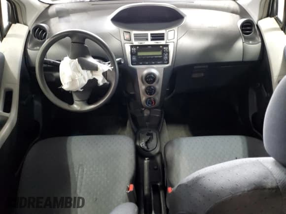 ✅ 2011 Toyota Yaris • VIN: JTDKT4K32B5332316 • Лот: 80867725. Опубликован ранее на Copart с пробегом Не указан. Бесплатный доступ к архиву аукционных продаж из США и подробный отчёт об истории автомобиля на DreamBid. Изображение 8.