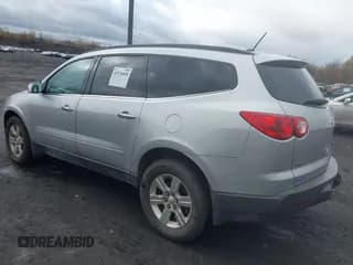 ✅ 2012 Chevrolet Traverse 2LT • VIN: 1GNKVJED6CJ288558 • Lot: 43576858. Wystawiony na IAAI z przebiegiem 144 513 mil. Bezpłatny archiwum sprzedaży aukcyjnych z USA i szczegółowy raport historii pojazdu na DreamBid. Zdjęcie 3.