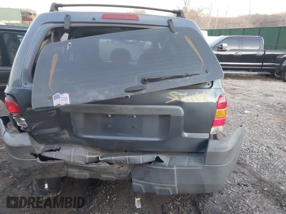 ✅ 2005 Ford Escape XLS Value • VIN: 1FMYU02Z25KB63243 • Lot: 43837346. Listed on IAAI with 162,313 mi. Free auction sales archive from the USA and detailed vehicle history report at DreamBid. Image 6.