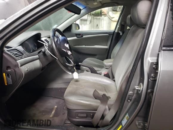 ✅ 2009 Hyundai Sonata Limited • VIN: 5NPEU46F39H463795 • Лот: 86644074. Опубликован ранее на Copart с пробегом 146 009 миль. Бесплатный доступ к архиву аукционных продаж из США и подробный отчёт об истории автомобиля на DreamBid. Изображение 7.