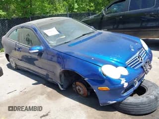✅ 2003 Mercedes-Benz C 230 Kompressor • VIN: WDBRN40JX3A452656 • Lot: 42206215. Wystawiony na IAAI z przebiegiem 84 289 mil. Bezpłatny archiwum sprzedaży aukcyjnych z USA i szczegółowy raport historii pojazdu na DreamBid. Zdjęcie 1.
