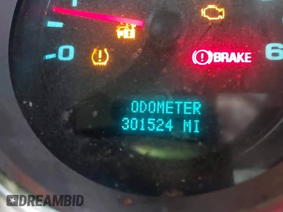 2008 Chevrolet Silverado 1500 1LT z VIN 3GCEC13J48G118065, wystawiony jako IAAI lot #43444760 z przebiegiem 301 524 mil mil oraz . Historia ofert i sprzedaży dostępna na DreamBid. Obrazek 15.