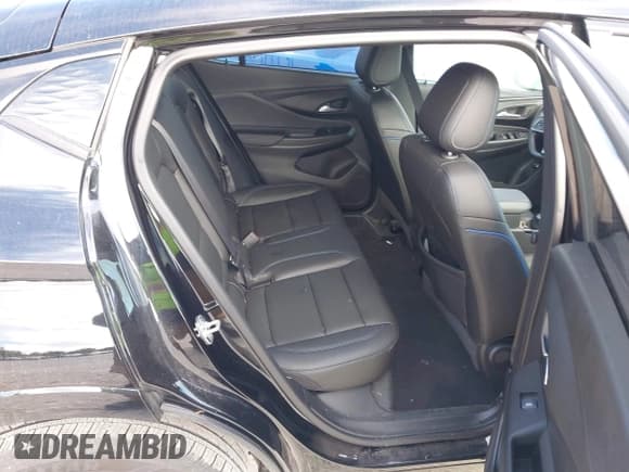 ✅ 2025 Buick Envista Sport Touring • VIN: KL47LBEPXSB081355 • Lot: 43064040. Listed on IAAI with 9,297 mi. Free auction sales archive from the USA and detailed vehicle history report at DreamBid. Image 8.