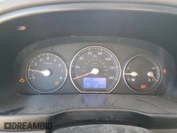 ✅ 2010 Hyundai Santa Fe SE • VIN: 5NMSHDAG1AH352624 • Lot: 76603304. Listed on Copart with 182,184 mi. Free auction sales archive from the USA and detailed vehicle history report at DreamBid. Image 9.