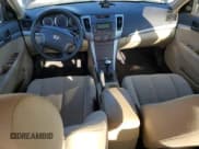 ✅ 2010 Hyundai Sonata GLS • VIN: 5NPET4AC3AH622089 • Lot: 85323264. Wystawiony na Copart z przebiegiem 48 076 mil. Bezpłatny archiwum sprzedaży aukcyjnych z USA i szczegółowy raport historii pojazdu na DreamBid. Zdjęcie 8.