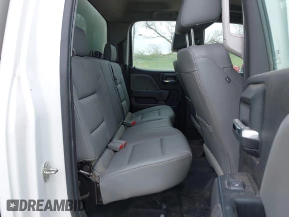 ✅ 2017 Chevrolet Silverado 2500HD Work Truck • VIN: 1GC2CUEG1HZ304992 • Lot: 42116602. Wystawiony na IAAI z przebiegiem 261 765 mil. Bezpłatny archiwum sprzedaży aukcyjnych z USA i szczegółowy raport historii pojazdu na DreamBid. Zdjęcie 8.