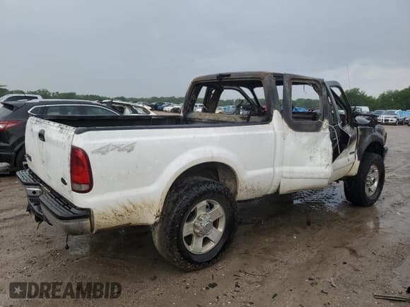 ✅ 2002 Ford F-250 XL • VIN: 1FTNX21F82ED02139 • Лот: 53290045. Опубликован ранее на Copart с пробегом Не указан. Бесплатный доступ к архиву аукционных продаж из США и подробный отчёт об истории автомобиля на DreamBid. Изображение 3.