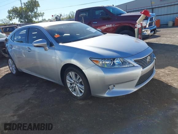 ✅ 2015 Lexus ES 330 • VIN: JTHBK1GG3F2192120 • Лот: 43492202. Опубликован ранее на IAAI с пробегом 63 288 миль. Бесплатный доступ к архиву аукционных продаж из США и подробный отчёт об истории автомобиля на DreamBid. Изображение 1.