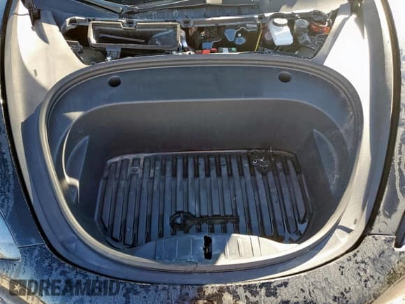 ✅ 2023 Tesla Model 3 Performance • VIN: 5YJ3E1EC1PF667355 • Лот: 91326155. Опубликован ранее на Copart с пробегом 34 913 миль. Бесплатный доступ к архиву аукционных продаж из США и подробный отчёт об истории автомобиля на DreamBid. Изображение 11.