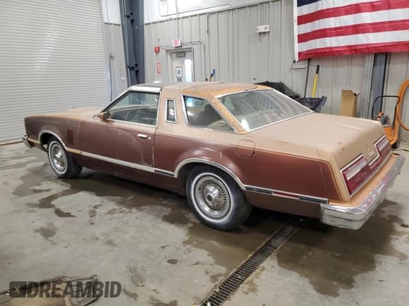 ✅ 1978 Ford Thunderbird • VIN: 8G87H271794 • Лот: 65165165. Опубликован ранее на Copart с пробегом 29 653 миль. Бесплатный доступ к архиву аукционных продаж из США и подробный отчёт об истории автомобиля на DreamBid. Изображение 2.