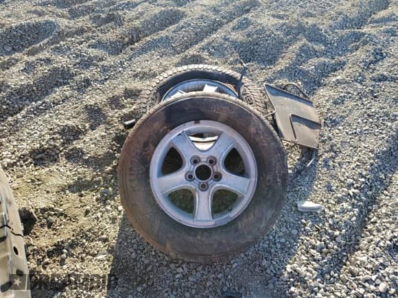 2002 Hyundai Santa Fe GLS z VIN KM8SC13D52U181981, wystawiony jako Copart lot #41909695 z przebiegiem Nie podano mil oraz Szkoda całkowita • Salvage title. Historia ofert i sprzedaży dostępna na DreamBid. Obrazek 14.