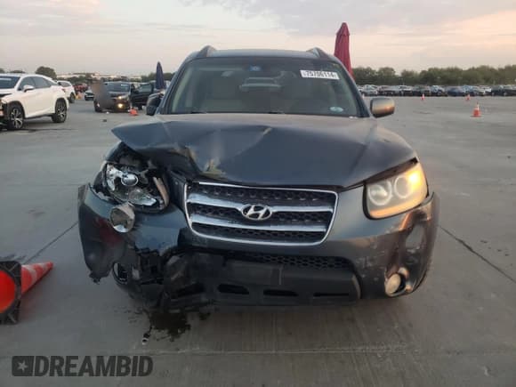 ✅ 2008 Hyundai Santa Fe SE • VIN: 5NMSH13E98H142342 • Lot: 75706114. Listed on Copart with 235,105 mi. Free auction sales archive from the USA and detailed vehicle history report at DreamBid. Image 5.