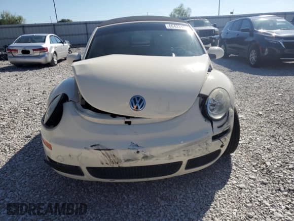 ✅ 2006 Volkswagen Beetle • VIN: 3VWRF31Y96M331187 • Lot: 69423185. Wystawiony na Copart z przebiegiem 163 822 mil. Bezpłatny archiwum sprzedaży aukcyjnych z USA i szczegółowy raport historii pojazdu na DreamBid. Zdjęcie 5.