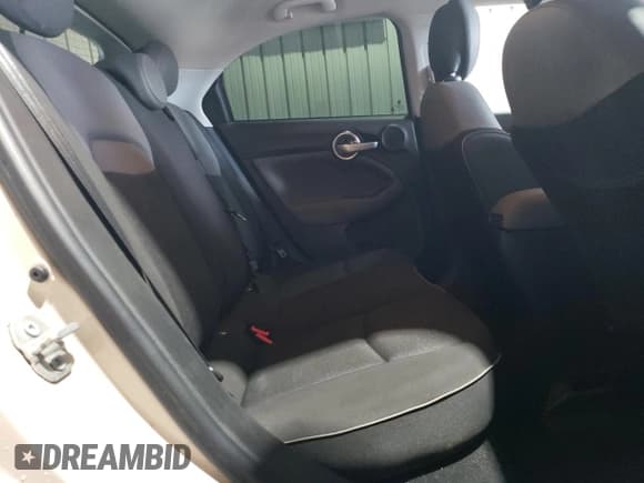 ✅ 2016 FIAT 500X Easy • VIN: ZFBCFYBT1GP345804 • Lot: 91097615. Wystawiony na Copart z przebiegiem 56 487 mil. Bezpłatny archiwum sprzedaży aukcyjnych z USA i szczegółowy raport historii pojazdu na DreamBid. Zdjęcie 11.