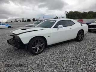 2015 Dodge Challenger R/T z VIN 2C3CDZAT9FH714720, wystawiony jako Copart lot #71791855 z przebiegiem 143 442 mil mil oraz Nie do naprawy • Non repairable. Historia ofert i sprzedaży dostępna na DreamBid. Obrazek 1.