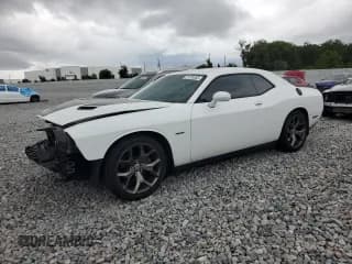 ✅ 2015 Dodge Challenger R/T • VIN: 2C3CDZAT9FH714720 • Lot: 71791855. Wystawiony na Copart z przebiegiem 143 442 mil. Bezpłatny archiwum sprzedaży aukcyjnych z USA i szczegółowy raport historii pojazdu na DreamBid. Zdjęcie 1.