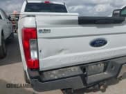 ✅ 2017 Ford F-250 XL • VIN: 1FT7W2AT1HED31525 • Лот: 43505631. Опубликован ранее на IAAI с пробегом 192 370 миль. Бесплатный доступ к архиву аукционных продаж из США и подробный отчёт об истории автомобиля на DreamBid. Изображение 6.