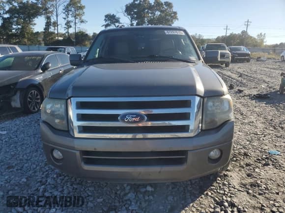 ✅ 2014 Ford Expedition Max Limited • VIN: 1FMJK1K54EEF01444 • Lot: 87297815. Wystawiony na Copart z przebiegiem 237 350 mil. Bezpłatny archiwum sprzedaży aukcyjnych z USA i szczegółowy raport historii pojazdu na DreamBid. Zdjęcie 5.