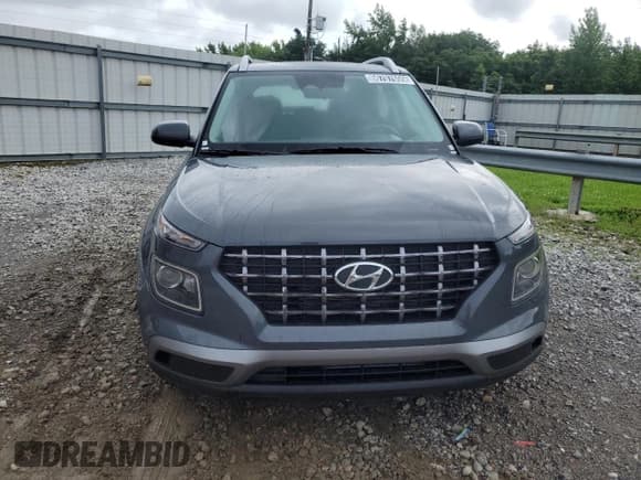 ✅ 2025 Hyundai Venue SEL • VIN: KMHRC8A38SU370321 • Lot: 60707655. Listed on Copart with 3,076 mi. Free auction sales archive from the USA and detailed vehicle history report at DreamBid. Image 5.