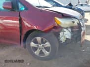 ✅ 2013 Toyota Sienna LE AAS • VIN: 5TDKK3DCXDS327016 • Лот: 43321886. Опубликован ранее на IAAI с пробегом 190 552 миль. Бесплатный доступ к архиву аукционных продаж из США и подробный отчёт об истории автомобиля на DreamBid. Изображение 6.