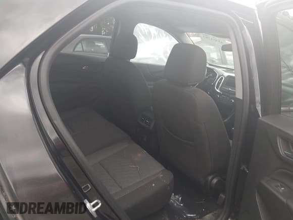 ✅ 2020 Chevrolet Equinox LT • VIN: 2GNAXJEVXL6231226 • Lot: 43361782. Wystawiony na IAAI z przebiegiem 48 788 mil. Bezpłatny archiwum sprzedaży aukcyjnych z USA i szczegółowy raport historii pojazdu na DreamBid. Zdjęcie 7.