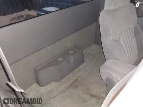 ✅ 2002 Chevrolet S-10 LS • VIN: 1GCCS19W428193679 • Лот: 41388582. Опубликован ранее на IAAI с пробегом 122 880 миль. Бесплатный доступ к архиву аукционных продаж из США и подробный отчёт об истории автомобиля на DreamBid. Изображение 8.