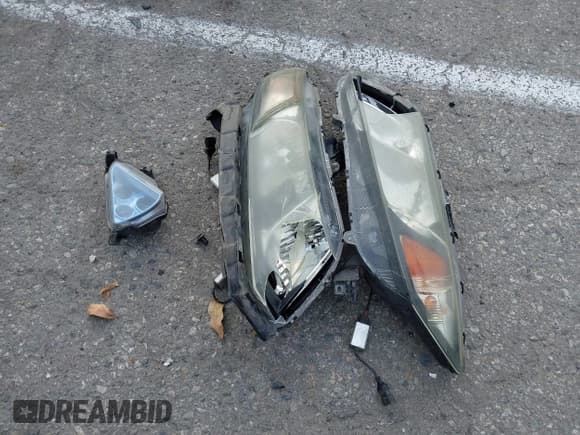 ✅ 2014 Honda Civic • VIN: 19XFB4F26EE201243 • Lot: 42784912. Wystawiony na IAAI z przebiegiem 88 215 mil. Bezpłatny archiwum sprzedaży aukcyjnych z USA i szczegółowy raport historii pojazdu na DreamBid. Zdjęcie 11.