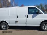 ✅ 2017 Chevrolet Express Cargo • VIN: 1GCWGAFFXH1342794 • Lot: 41849272. Listed on IAAI with 126,077 mi. Free auction sales archive from the USA and detailed vehicle history report at DreamBid. Image 13.