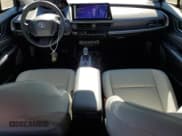 ✅ 2024 Toyota Prius LE • VIN: JTDADABU3R3009057 • Лот: 84027025. Опубликован ранее на Copart с пробегом 6 336 миль. Бесплатный доступ к архиву аукционных продаж из США и подробный отчёт об истории автомобиля на DreamBid. Изображение 8.