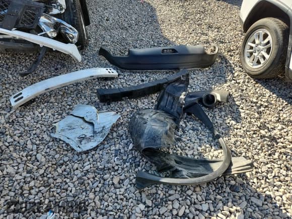 ✅ 2017 Nissan Murano SL • VIN: 5N1AZ2MH5HN181886 • Lot: 85898575. Wystawiony na Copart z przebiegiem 95 481 mil. Bezpłatny archiwum sprzedaży aukcyjnych z USA i szczegółowy raport historii pojazdu na DreamBid. Zdjęcie 13.