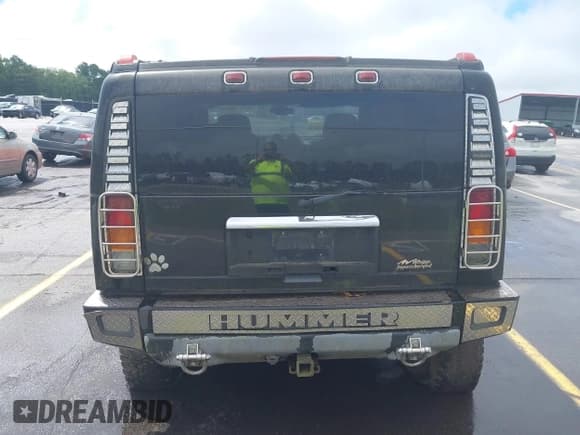 ✅ 2003 Hummer H2 • VIN: 5GRGN23U03H126860 • Lot: 42906502. Wystawiony na IAAI z przebiegiem Nie podano. Bezpłatny archiwum sprzedaży aukcyjnych z USA i szczegółowy raport historii pojazdu na DreamBid. Zdjęcie 18.
