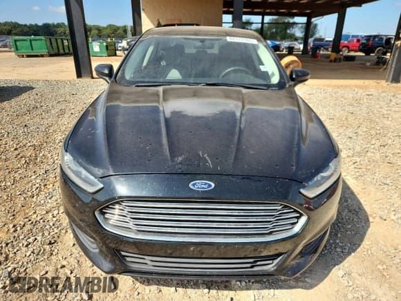 ✅ 2015 Ford Fusion S • VIN: 3FA6P0G77FR149061 • Lot: 82113165. Wystawiony na Copart z przebiegiem 149 025 mil. Bezpłatny archiwum sprzedaży aukcyjnych z USA i szczegółowy raport historii pojazdu na DreamBid. Zdjęcie 5.