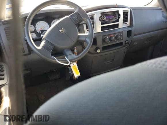 ✅ 2007 Dodge 1500 SLT • VIN: 1D7HA18277J611455 • Лот: 80324404. Опубликован ранее на Copart с пробегом 173 881 миль. Бесплатный доступ к архиву аукционных продаж из США и подробный отчёт об истории автомобиля на DreamBid. Изображение 8.