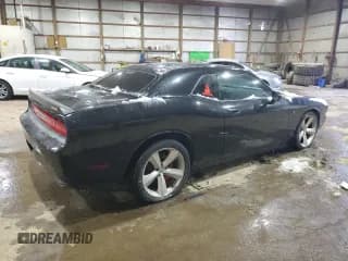 ✅ 2010 Dodge Challenger SRT-8 • VIN: 2B3CJ7DW4AH282711 • Lot: 42406595. Wystawiony na Copart z przebiegiem Nie podano. Bezpłatny archiwum sprzedaży aukcyjnych z USA i szczegółowy raport historii pojazdu na DreamBid. Zdjęcie 3.