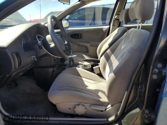 ✅ 2002 Saturn SL • VIN: 1G8ZK54772Z130842 • Лот: 84471205. Опубликован ранее на Copart с пробегом 65 826 миль. Бесплатный доступ к архиву аукционных продаж из США и подробный отчёт об истории автомобиля на DreamBid. Изображение 7.