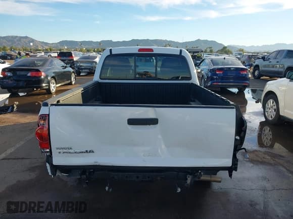 ✅ 2015 Toyota Tacoma • VIN: 5TFTX4CN8FX065492 • Лот: 43809119. Опубликован ранее на IAAI с пробегом 63 262 миль. Бесплатный доступ к архиву аукционных продаж из США и подробный отчёт об истории автомобиля на DreamBid. Изображение 17.